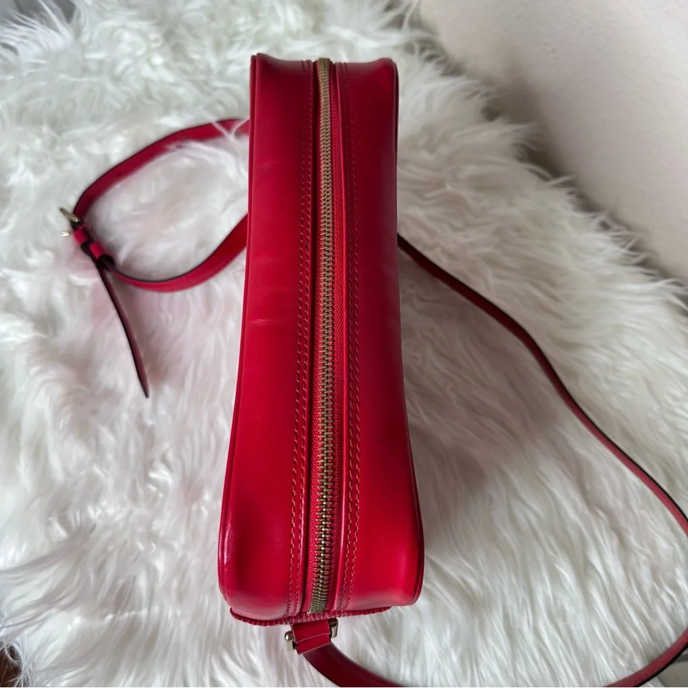 Louis Vuitton Trocadero in Red EPI Leather - Picture 9 of 16